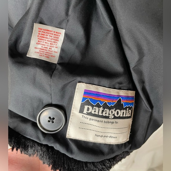 Patagonia Pelage Faux Fur Jacket Girls XL 14 Black Warm Cozy Coat - Picture 9 of 9